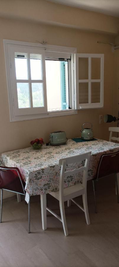 Beatrice'S Apartment أخارافي المظهر الخارجي الصورة